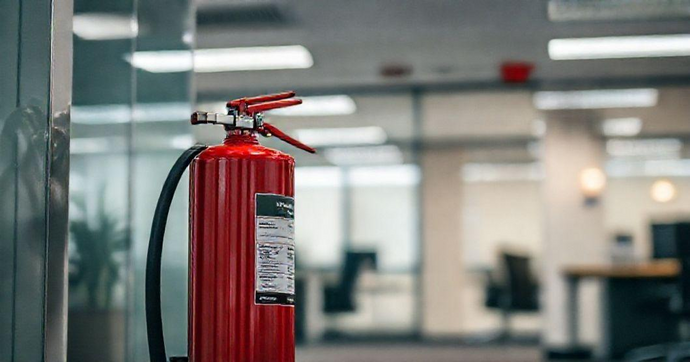 Guia Essencial de Sistemas de Combate a Incêndios: Como Proteger Seu Espaço com Eficiência